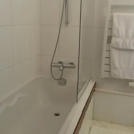 La Maison Epellius 3* 克隆斯奥蒙特德